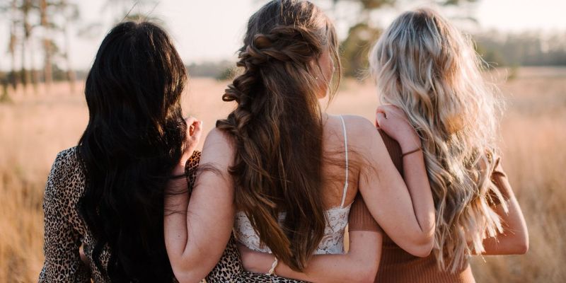 Hoe hou ik mijn human hair extensions mooi in de zomer?